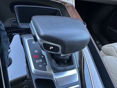 Used 2021 Audi Q5 Prestige w/ Prestige Package image 34