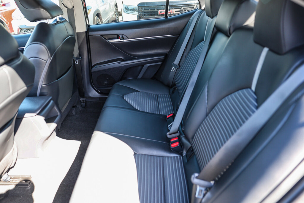 Certified 2024 Toyota Camry SE FWD image 6