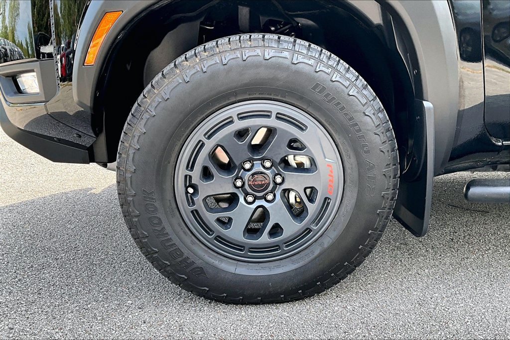 Used 2026 Nissan Frontier PRO-4X w/ Pro-4x Convenience Package AWD/4WD image 11