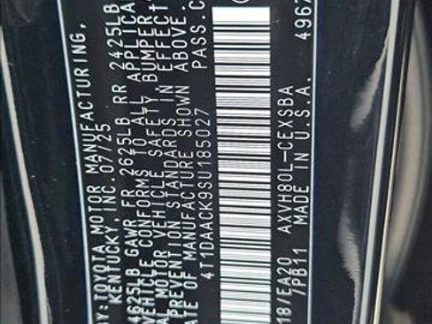 New 2025 Toyota Camry SE image 16