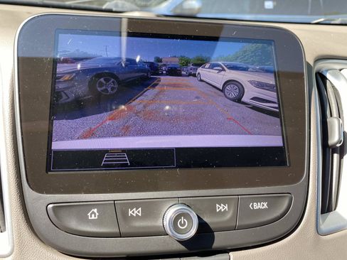 Used 2024 Chevrolet Malibu LS FWD image 11