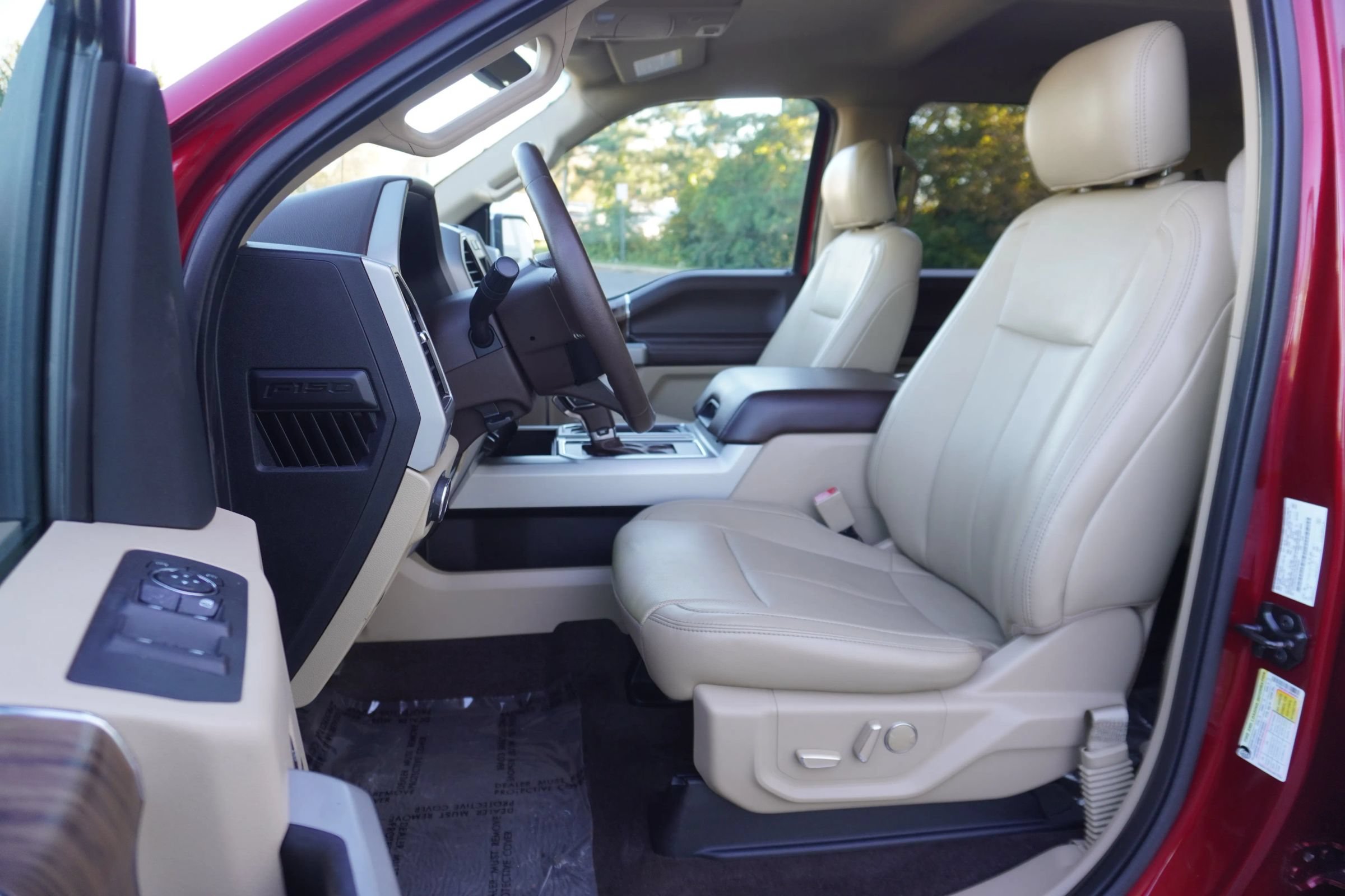 Used 2018 Ford F150 Lariat AWD/4WD image 9