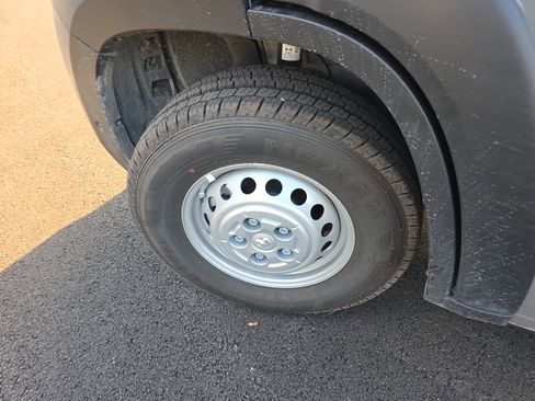 New 2026 RAM ProMaster 2500 w/ Advanced Safety Group image 36