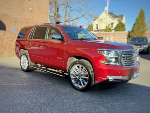 Used 2019 Chevrolet Tahoe Premier w/ Premier Plus Edition image 3