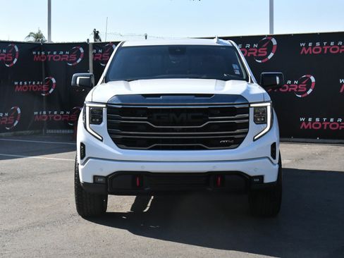 Used 2022 GMC Sierra 1500 AT4 w/ AT4 Premium Package image 2