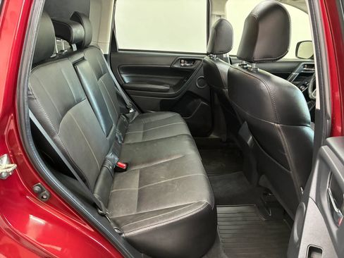 Used 2017 Subaru Forester 2.5i Touring AWD/4WD image 21