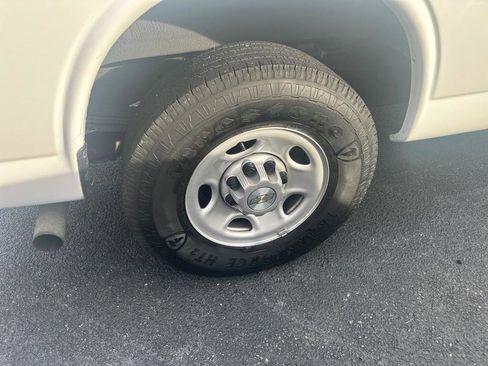 Used 2021 Chevrolet Express 2500 Extended w/ Driver Convenience Package image 23