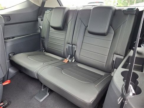 New 2025 Volkswagen Atlas SEL image 13