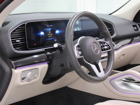 Used 2020 Mercedes-Benz GLE 350 w/ Premium Package image 32