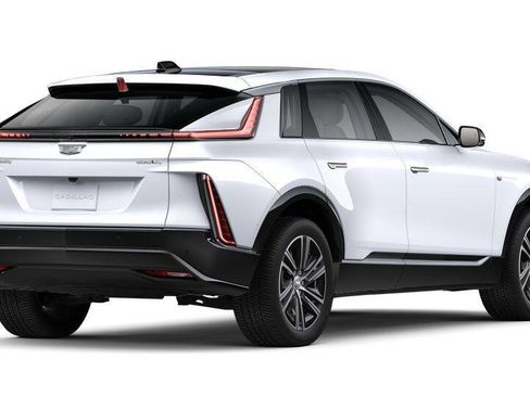 New 2026 Cadillac Lyriq Premium Luxury image 25