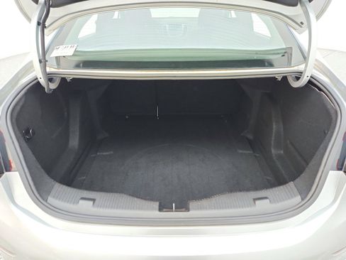 Used 2018 Chevrolet Cruze LT w/ Convenience Package image 30