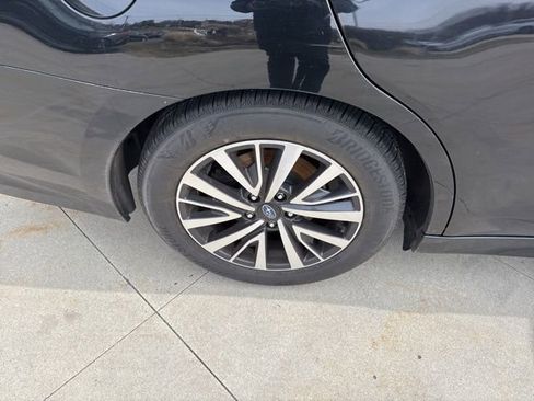Used 2018 Subaru Legacy 2.5i Premium image 11
