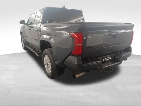 Used 2024 Toyota Tacoma SR5 RWD image 5