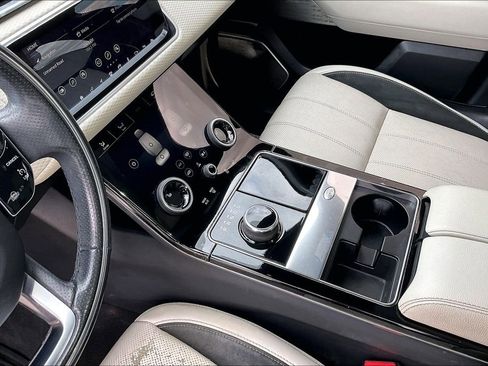 Used 2020 Land Rover Range Rover Velar R-Dynamic S image 15
