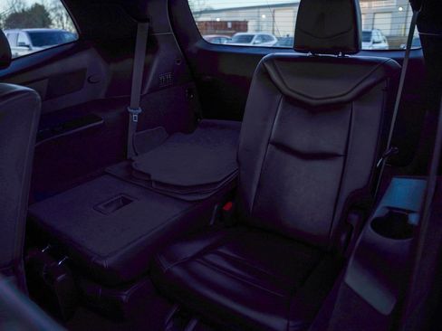 Used 2020 Cadillac XT6 Premium Luxury image 33