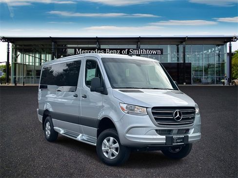 Used 2023 Mercedes-Benz Sprinter 144 Cargo image 1