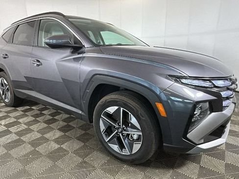 Used 2025 Hyundai Tucson SEL AWD/4WD image 2