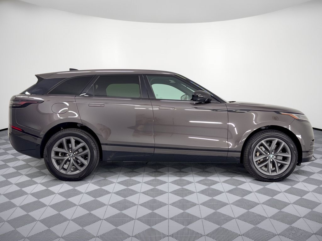 Certified 2026 Land Rover Range Rover Velar Dynamic SE AWD/4WD image 8