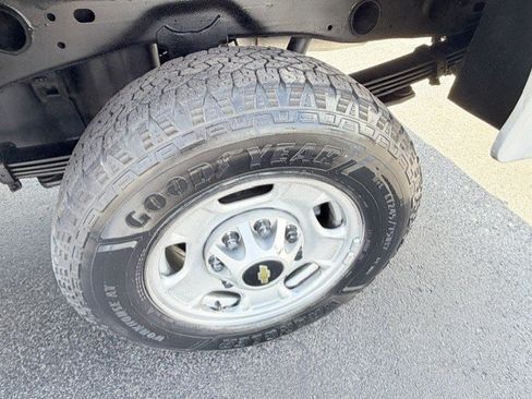 Used 2020 Chevrolet Silverado 2500 W/T AWD/4WD image 10
