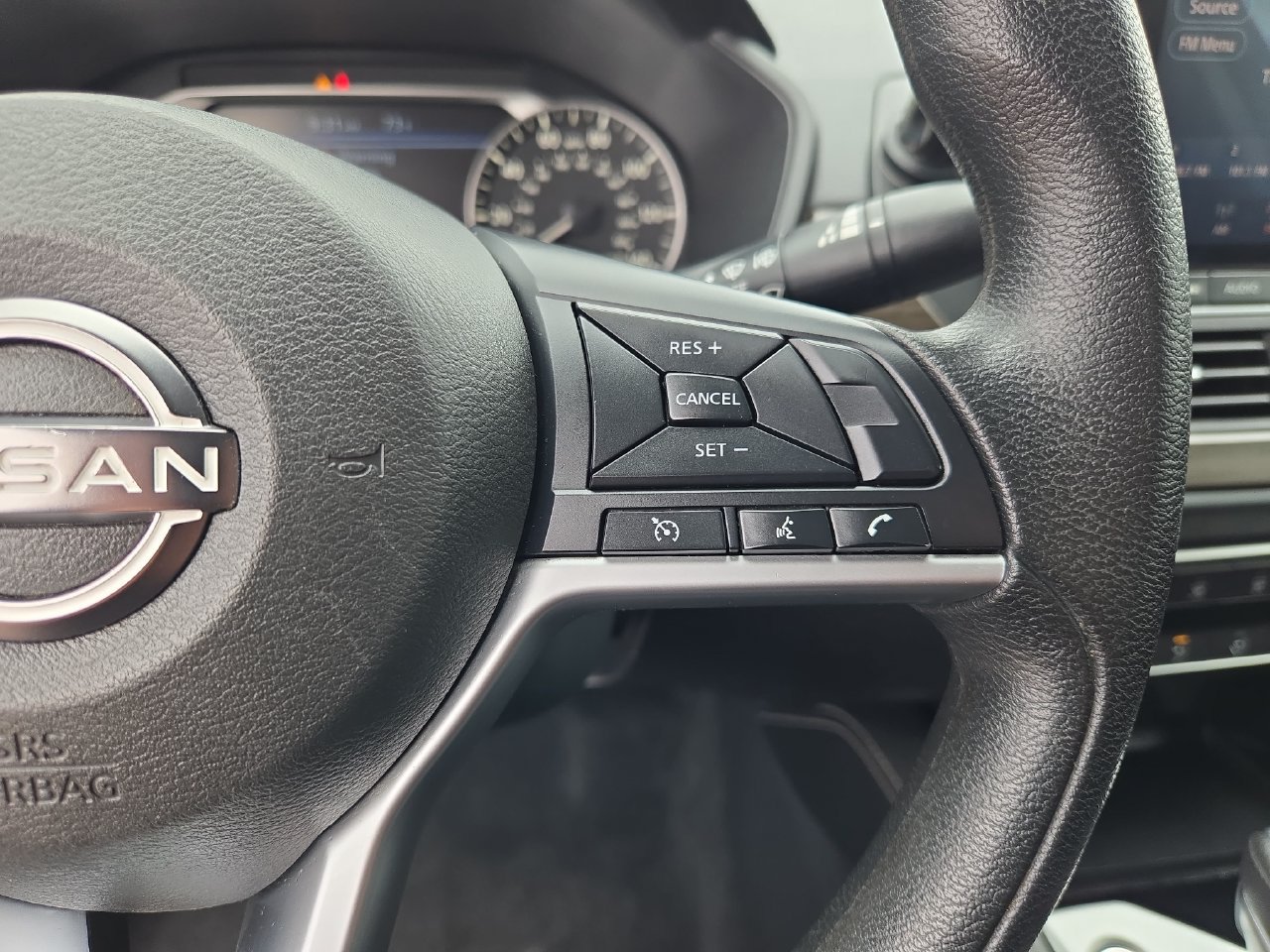 Used 2023 Nissan Altima 2.5 SV FWD image 17