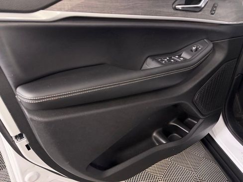 Certified 2025 Jeep Grand Cherokee Limited image 25