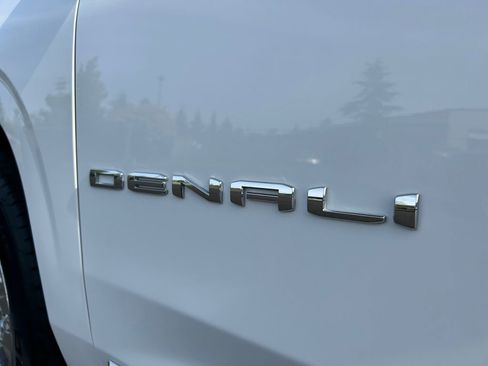 Used 2022 GMC Yukon Denali AWD/4WD image 36