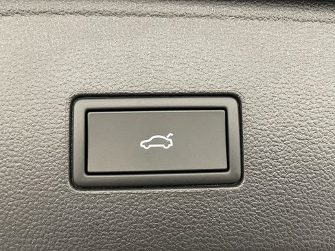 New 2026 Volkswagen Atlas SE image 38