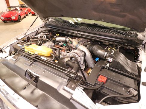 Used 2000 Ford Excursion Limited image 27