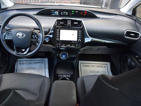 Used 2020 Toyota Prius Prime LE FWD image 11