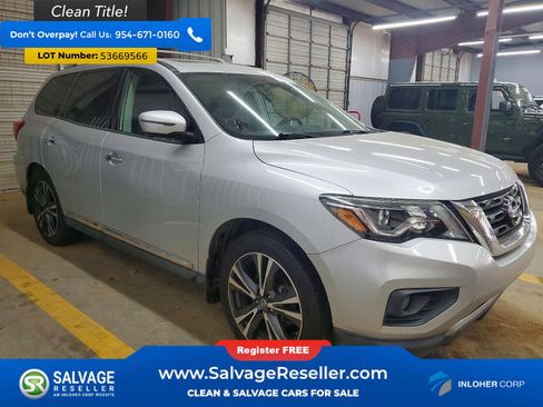 Used 2017 Nissan Pathfinder Platinum w/ Cargo Package FWD image 5