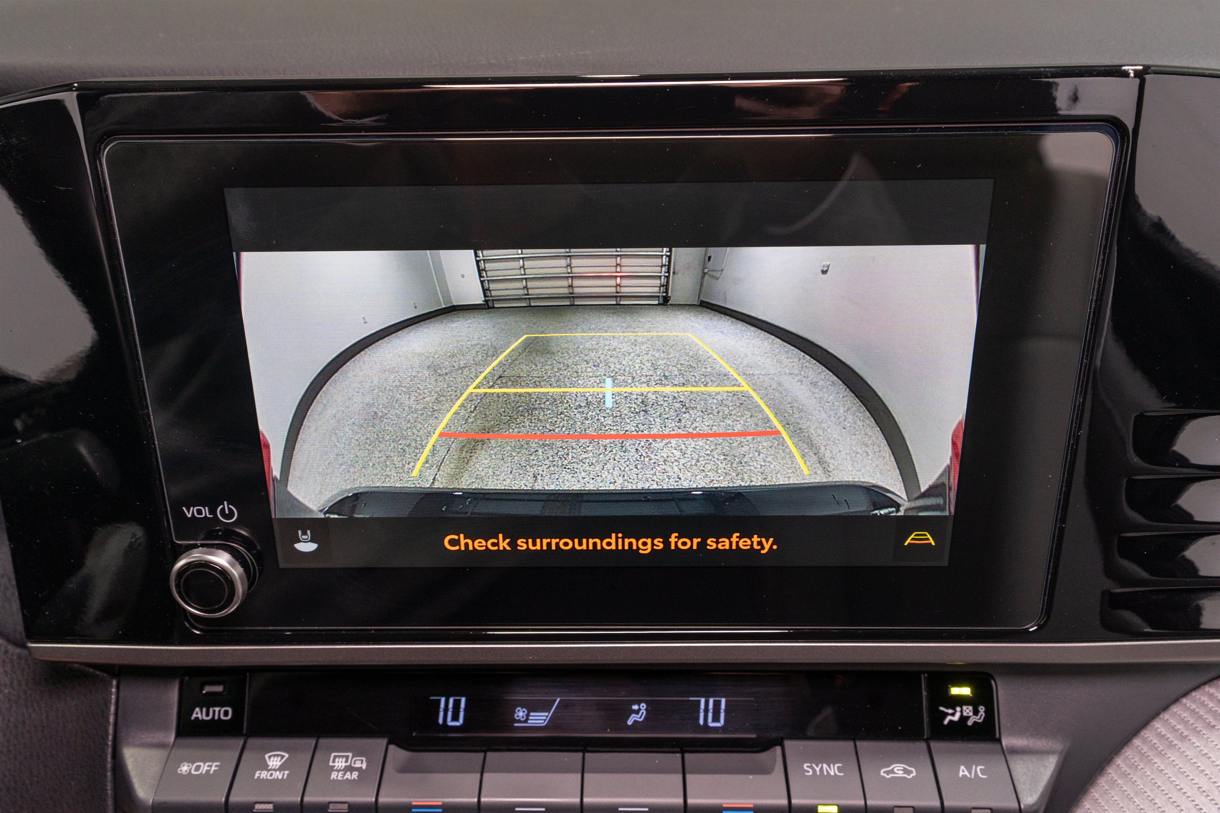 Used 2025 Toyota Camry SE FWD image 18