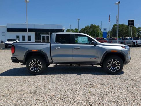 New 2026 GMC Canyon AT4 w/ Nightfall Essentials Package AWD/4WD image 9