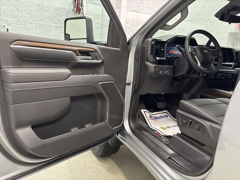 New 2026 Chevrolet Silverado 3500 LT image 14