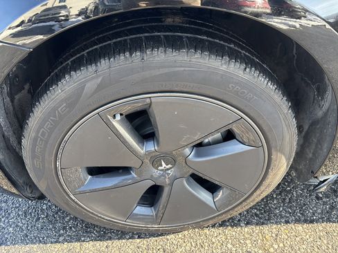 Used 2023 Tesla Model 3 Standard Range image 7