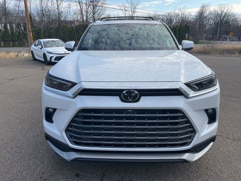 Used 2026 Toyota Grand Highlander AWD Hybrid image 9
