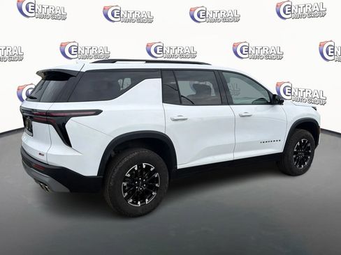 Used 2024 Chevrolet Traverse Z71 image 5