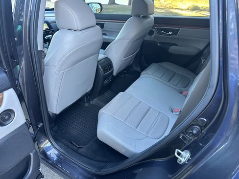 Used 2019 Honda CR-V Touring image 16