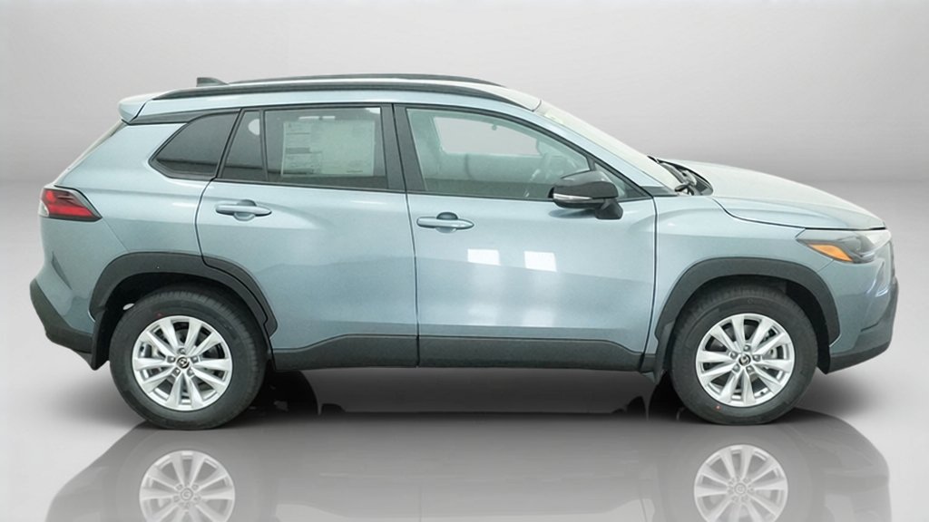 New 2026 Toyota Corolla Cross LE FWD image 7