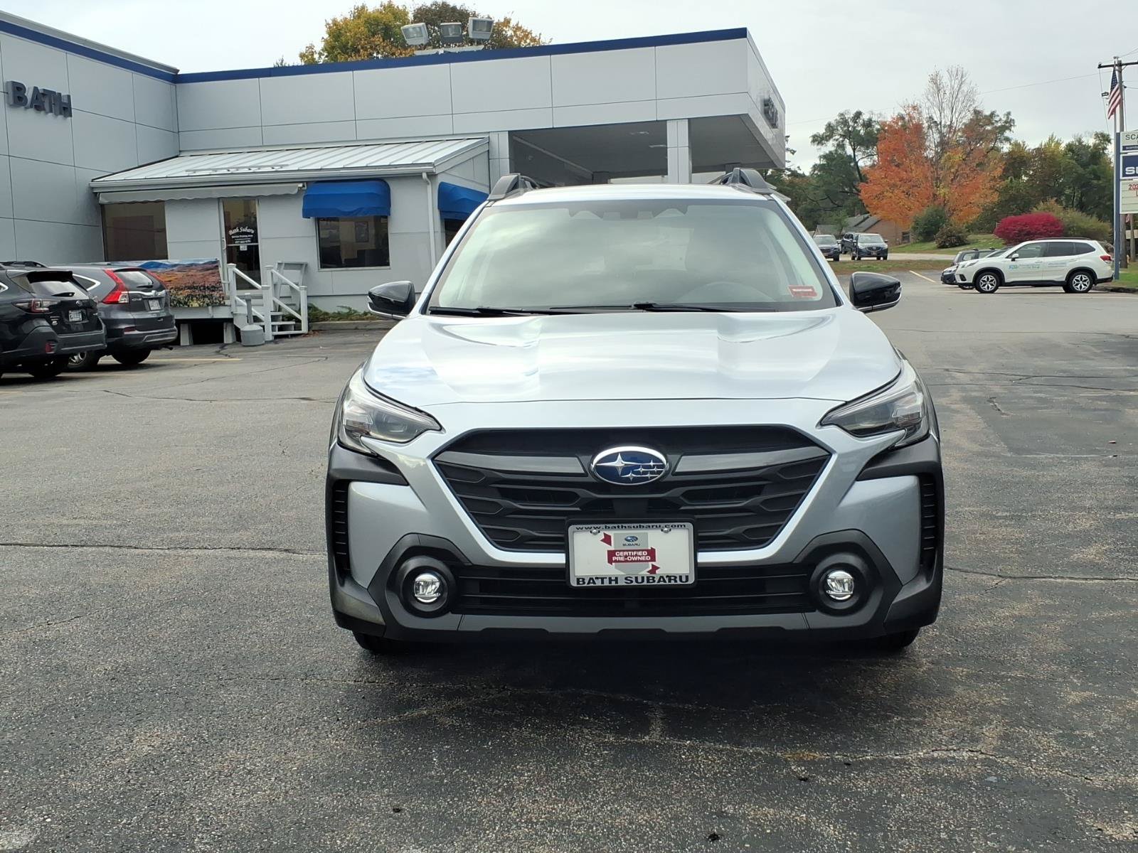 Certified 2024 Subaru Outback Premium AWD/4WD image 2