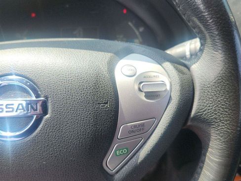 Used 2015 Nissan Leaf S w/ Charge Package FWD image 13