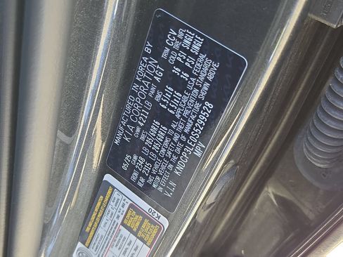 Used 2025 Kia Niro LX FWD image 35