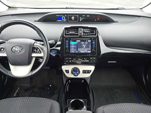 Certified 2018 Toyota Prius Prime Plus image 20