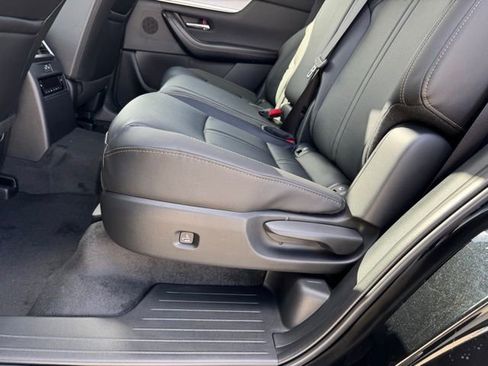 New 2026 MAZDA CX-90 Plug-In Hybrid w/ Preferred image 11