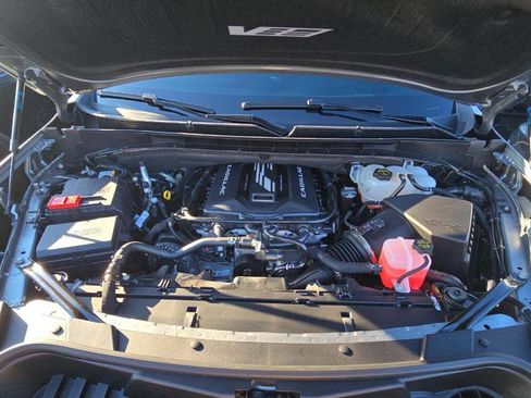 Used 2025 Cadillac Escalade V w/ LPO, Floor Liner Package image 14