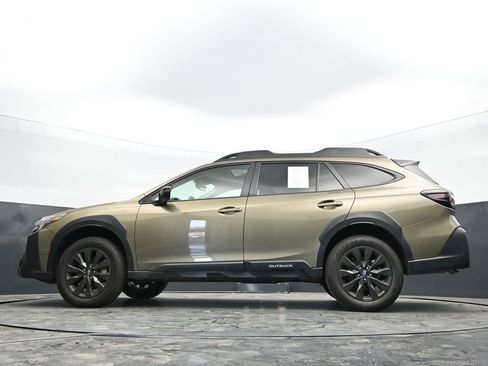 Used 2025 Subaru Outback Onyx Edition AWD/4WD image 42