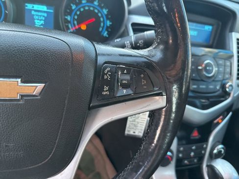 Used 2014 Chevrolet Cruze LT image 21