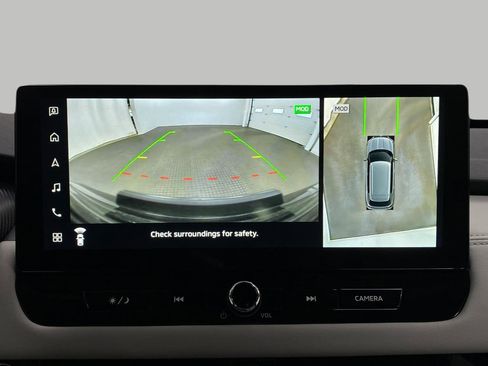 New 2025 Mitsubishi Outlander SEL image 25