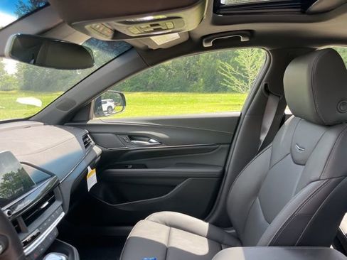 New 2025 Cadillac CT4 Premium Luxury image 15