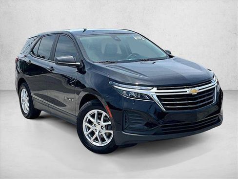 Used 2023 Chevrolet Equinox LS FWD image 12