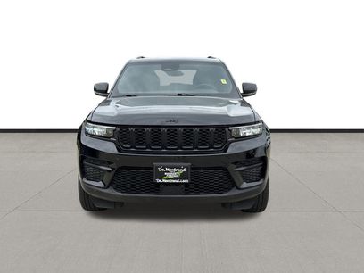 Used 2024 Jeep Grand Cherokee Altitude